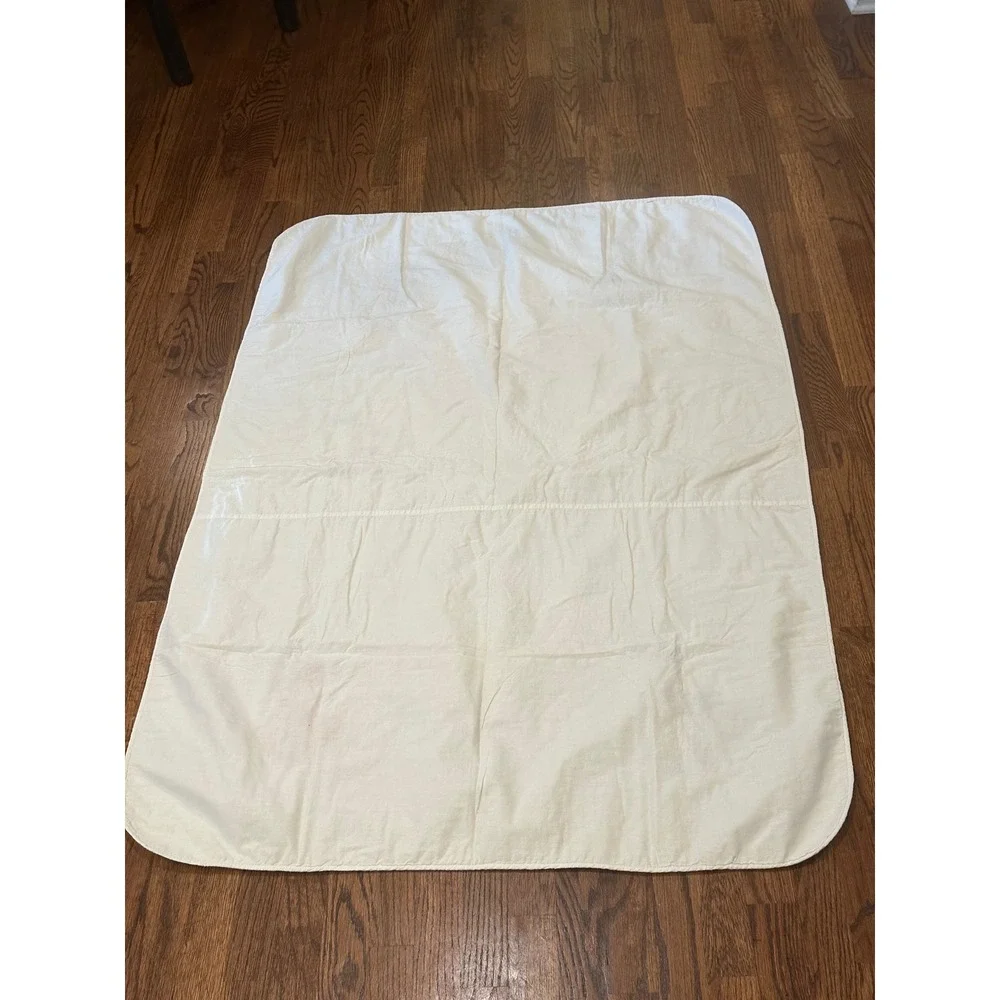 Unbranded Nursery Rhyme Baby Bed Blanket White Hand Embroidered Vintage Style